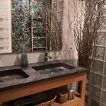 La Belle Amarre-bed And Breakfast-maison D'hotes