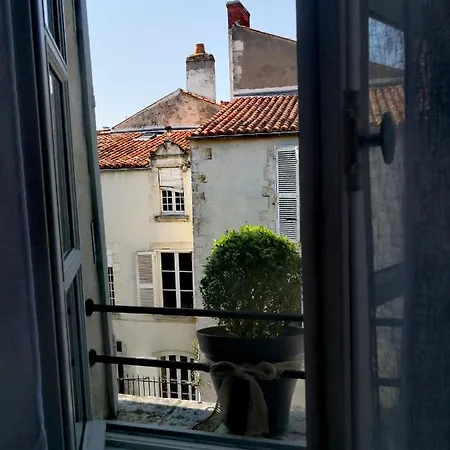 La Belle Amarre-bed And Breakfast-maison D'hotes * La Rochelle (Charente-Maritime)