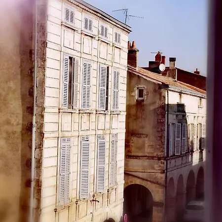 La Belle Amarre-bed And Breakfast-maison D'hotes * La Rochelle (Charente-Maritime)