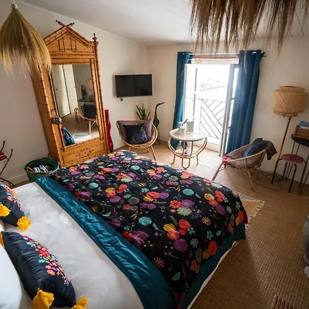 La Belle Amarre-bed And Breakfast-maison D'hotes * La Rochelle (Charente-Maritime)