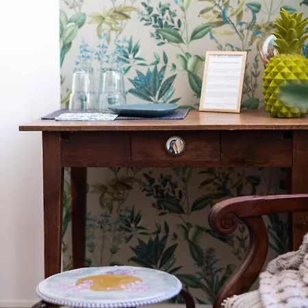 La Belle Amarre-bed And Breakfast-maison D'hotes بيت ضيافة لا روشيل