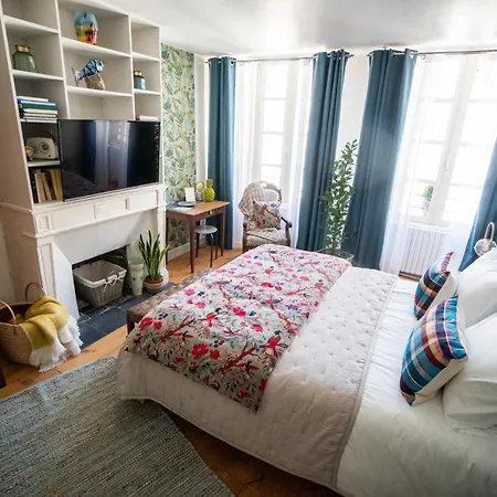 La Belle Amarre-bed And Breakfast-maison D'hotes לה רושל