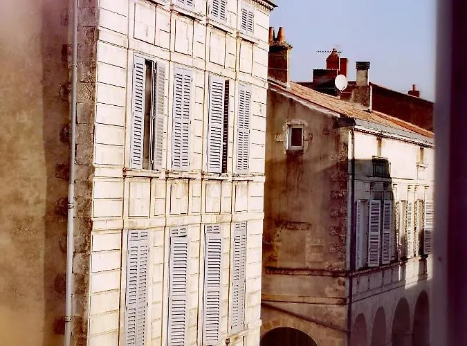 La Belle Amarre-bed And Breakfast-maison D'hotes 4* La Rochelle (Charente-Maritime)