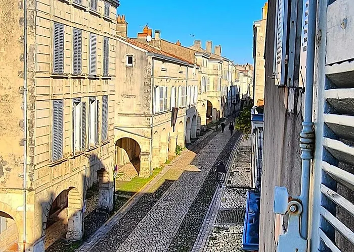 La Belle Amarre-bed And Breakfast-maison D'hotes