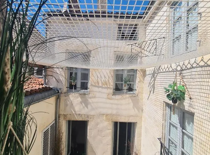 La Belle Amarre-bed And Breakfast-maison D'hotes La Rochelle (Charente-Maritime)